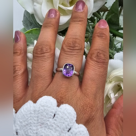 ♥️ VIOLETA STERLING SILVER RING - Picture 2 of 7